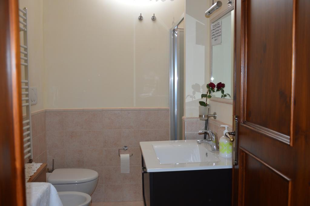 Casa Delle Rondini Bed & Breakfast Алберобело Стая снимка
